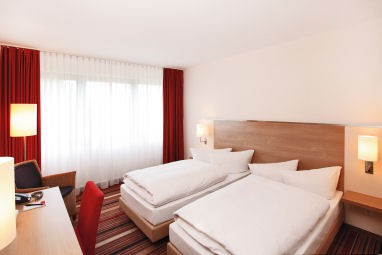 H+ Hotel Bochum: Room