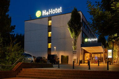 H+ Hotel Bochum: Vista externa