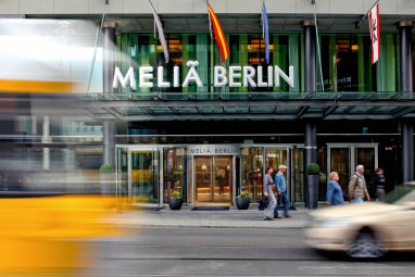 Meliá Berlin: Widok z zewnątrz