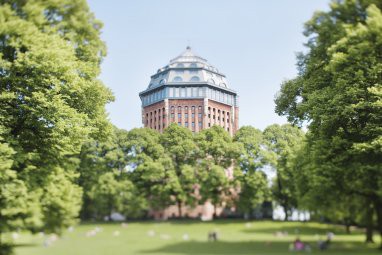 Mövenpick Hotel Hamburg : Widok z zewnątrz
