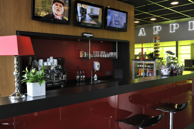 Select Hotel Apple Park Maastricht: Bar/Lounge