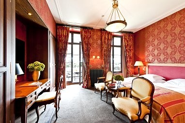 Grand Hotel Les Trois Rois: Zimmer