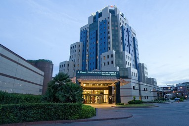 Grand Cevahir Hotel and Convention Center: Vista externa