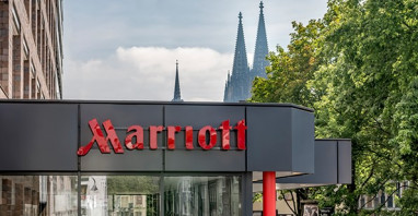 Köln Marriott Hotel: Vista externa