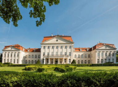 Austria Trend Hotel Schloss Wilhelminenberg: Vista esterna