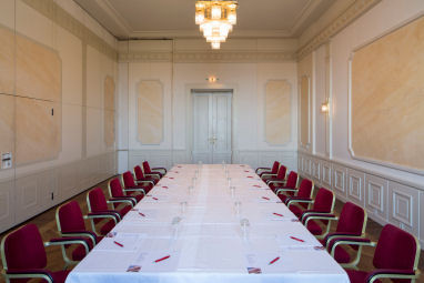 Austria Trend Hotel Schloss Wilhelminenberg: конференц-зал