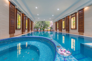 Lion´s Garden Hotel: Pool