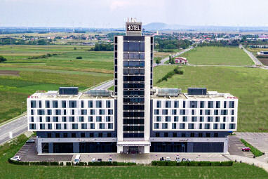 Pannonia Tower Hotel: Vista esterna
