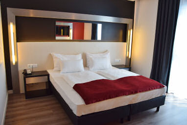 Pannonia Tower Hotel: Chambre