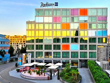 Radisson Blu Hotel Luzern: Vista externa
