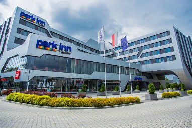 Park Inn By Radisson Krakow: Vista externa