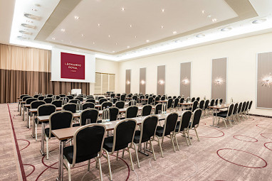 Leonardo Royal Berlin Alexanderplatz: Sala de conferencia