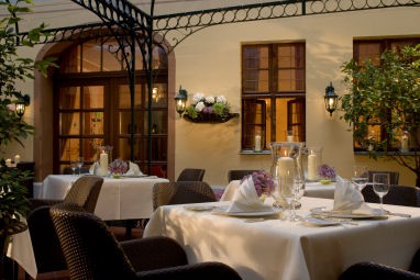 Romantik Hotel Bülow Residenz: Restaurante