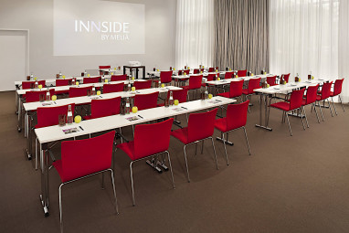 INNSiDE Düsseldorf Derendorf: Toplantı Odası