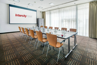 IntercityHotel Hannover: конференц-зал