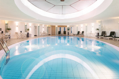 Hotel Bristol Berlin: 泳池