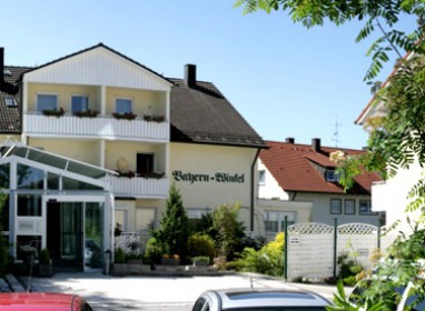 Bayernwinkel Das Voll Wert Hotel: Vista exterior