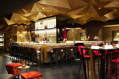 Interalpen-Hotel Tyrol : Bar/salotto