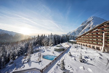 Interalpen-Hotel Tyrol : Widok z zewnątrz