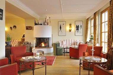 Romantik Alpenhotel Waxenstein: Bar/hol hotelowy