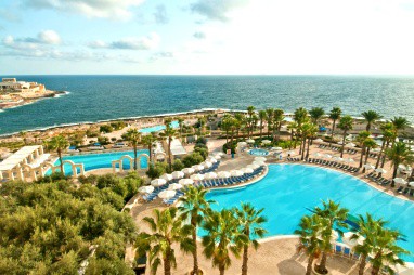 Hilton Malta: Piscine