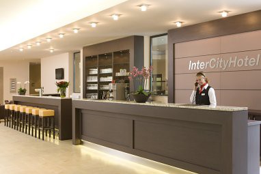 IntercityHotel Essen: Hol recepcyjny