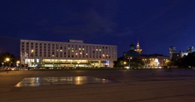 Sofitel Warsaw Victoria: Vista esterna