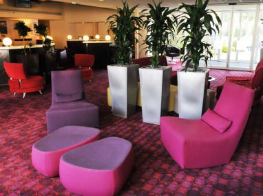 The Legacy Plymouth International Hotel: Bar/Salón