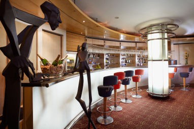 OREA Hotel Pyramida: Bar/Lounge