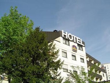 Hotel Stuttgart 21: Vista esterna