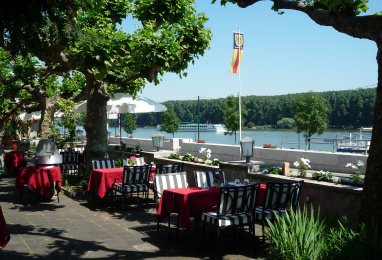 Rheinhotel Nierstein: Ресторан