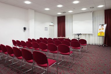 Ibis Karlsruhe City: Sala de conferências