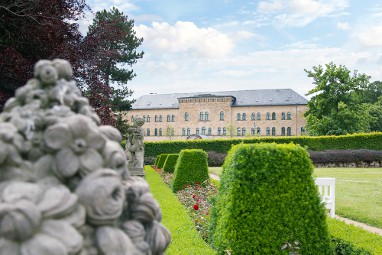 Schlosshotel Blankenburg : Vista externa