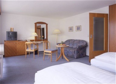 Hotel Vitalis: Room