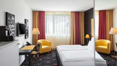 Holiday Inn Munich - Westpark: Room