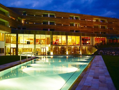 Falkensteiner Hotel & Spa Carinzia : 泳池