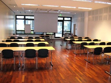 Conference Area Brune Immobilien : конференц-зал