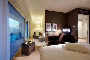 Lindner WTC Hotel & City Lounge Antwerp: Zimmer
