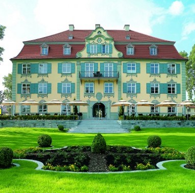 Hotel Schloss Neutrauchburg: Vista externa