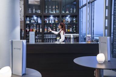 Select Hotel Berlin Spiegelturm: Bar/Lounge