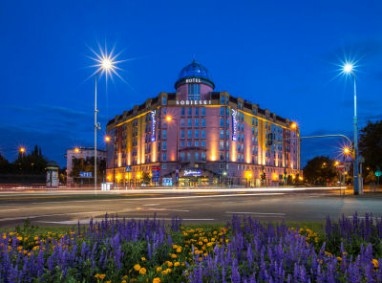 Radisson Blu Sobieski Hotel, Warsaw: Widok z zewnątrz