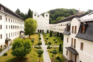 Kloster St. Josef: Außenansicht