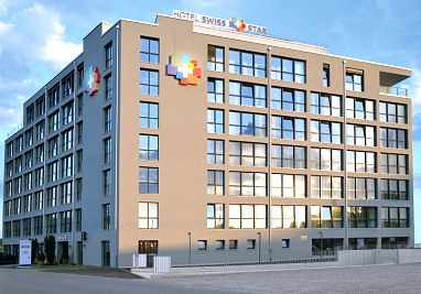 Hotel Swiss Star: Vista exterior