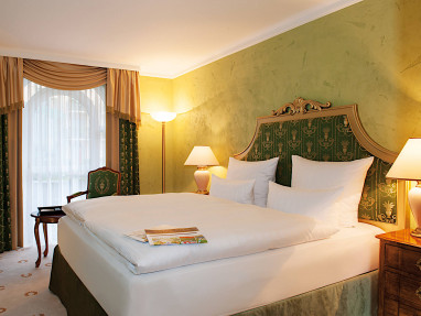 Victor´s Residenz-Hotel Schloss Berg: Zimmer