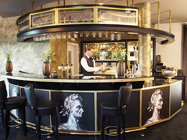 Victor´s Residenz-Hotel Schloss Berg: Bar/Lounge