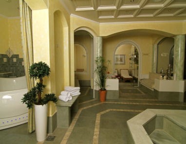 Hotel Auf der Gsteig GmbH: Wellness/Spa
