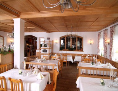 Hotel Auf der Gsteig GmbH: Restaurante