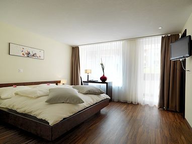 Hotel Schweizerhof Gourmet & Spa: Room