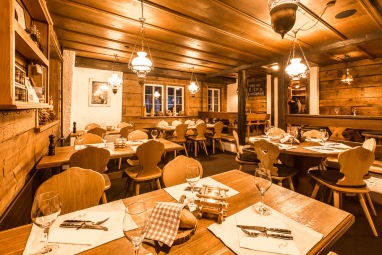 Maiensässhotel Guarda Val: Ресторан