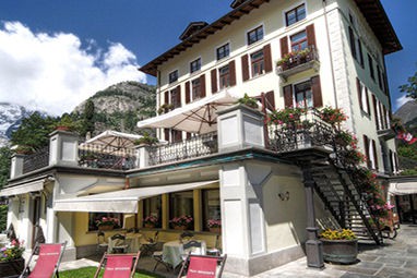 Hotel Villa Novecento: Vista esterna